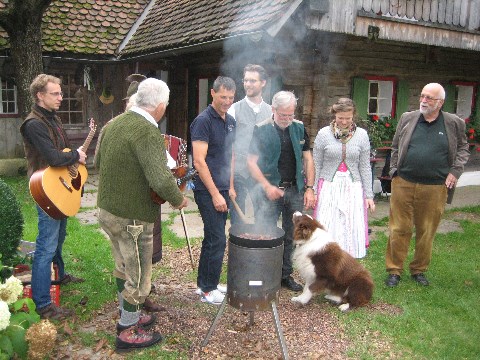 Die Familie Goach beim Kastanienfest Die Familie Goach beim Kastanienfest